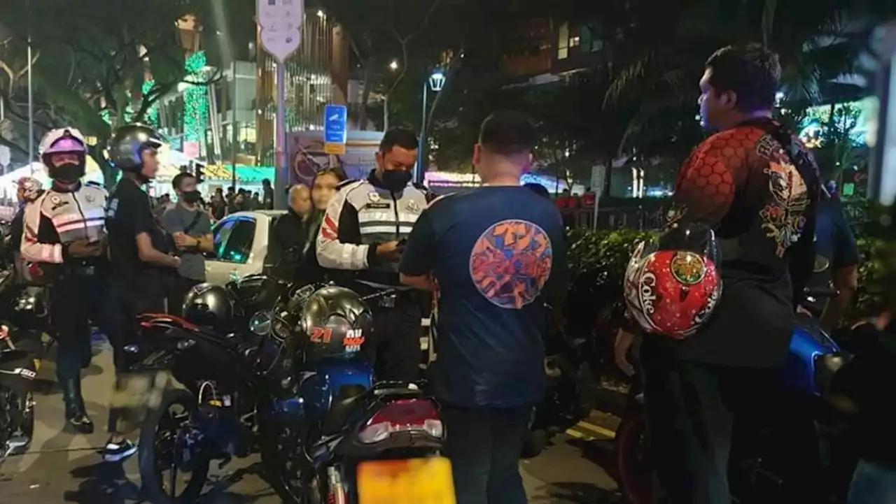 Police warns organisers of convoy gatherings to abandon plans; 5 men under investigation