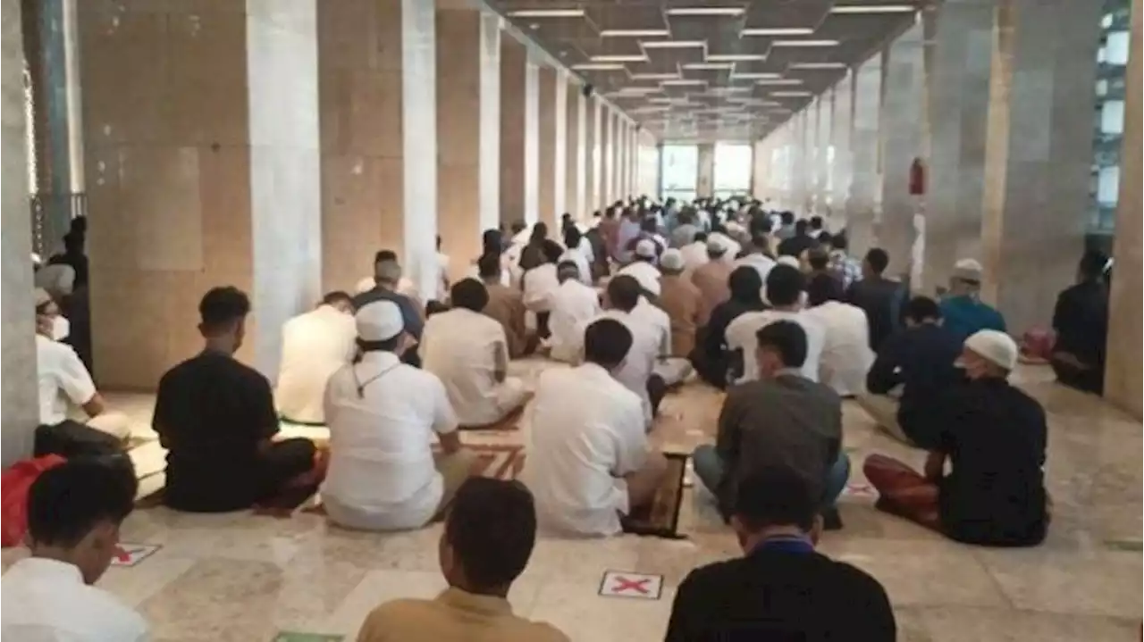 Masjid Istiqlal Penuh di Salat Id, Pukul 6 Parkiran Sampai Pasar Baru