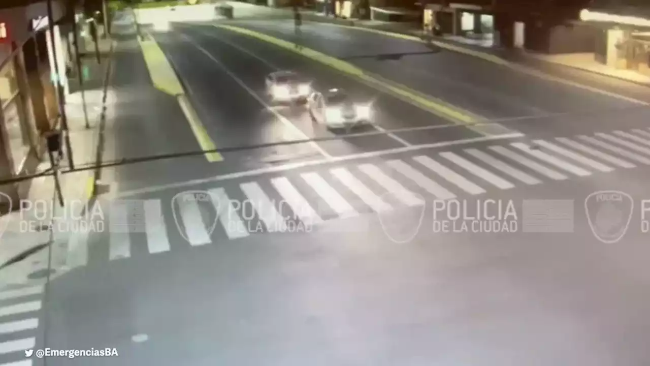 Otro conductor borracho provocó un violento triple choque en Avenida del Libertador: hay dos heridos