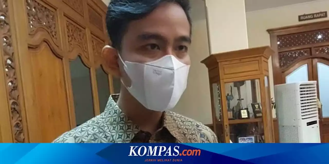 Terlihat Kumuh, Gibran Akan Tertibkan PKL di Kawasan Benteng Vastenburg