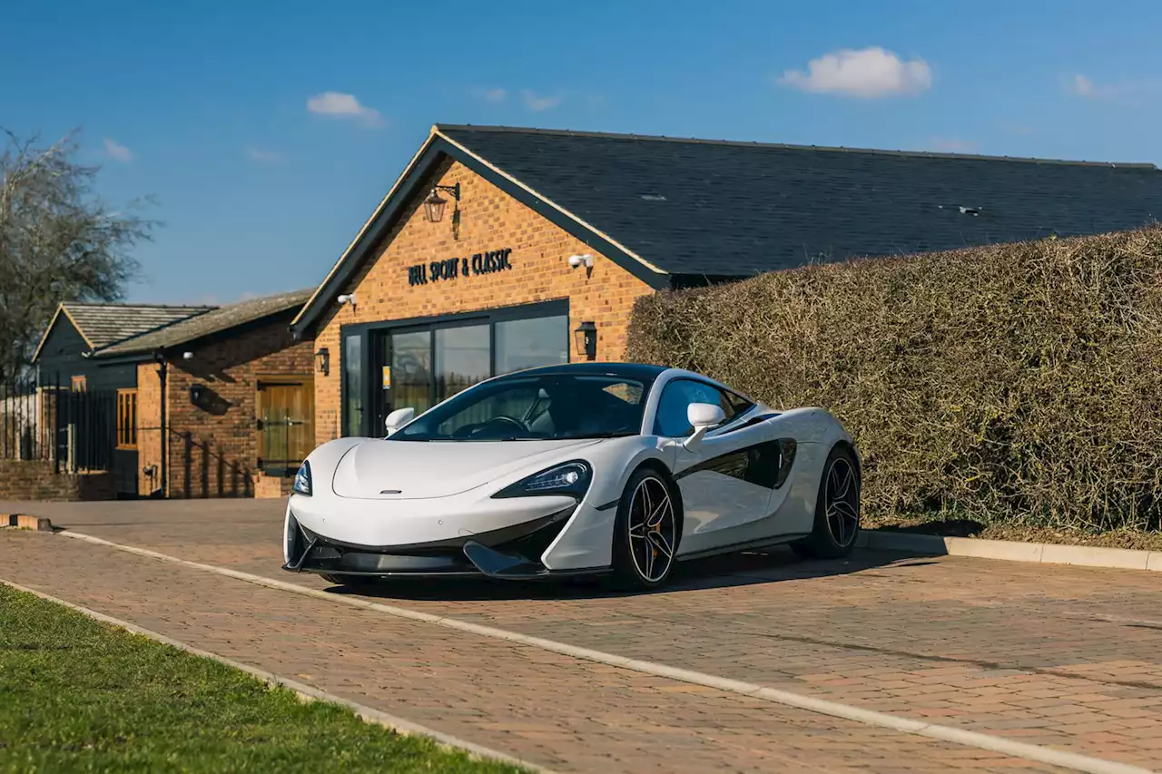 Used MCLAREN 570S V8 SSG 2017 for sale