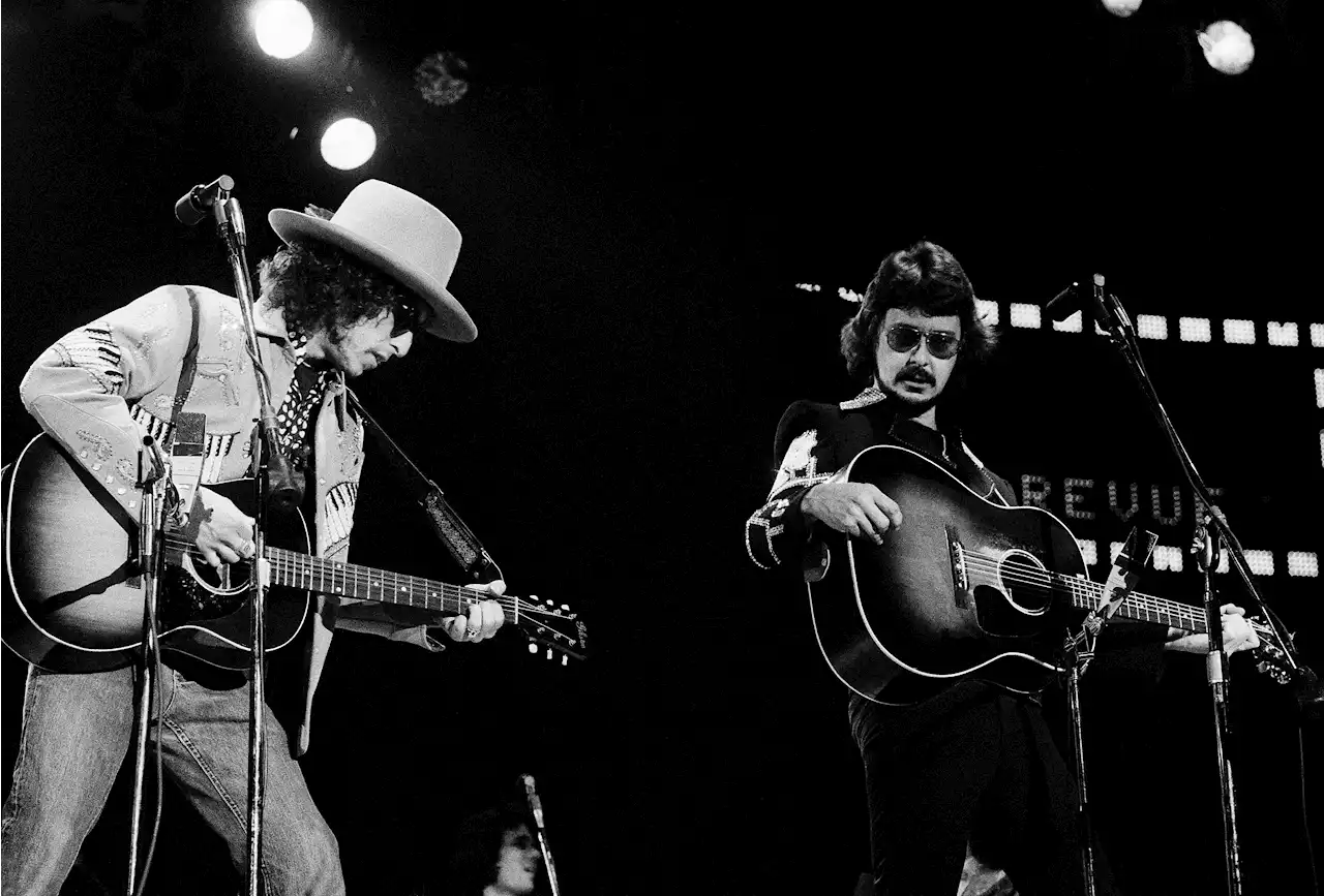 Bob Neuwirth, Folk Singer-Songwriter Who Had Profound Impact on Bob Dylan, Dead at 82