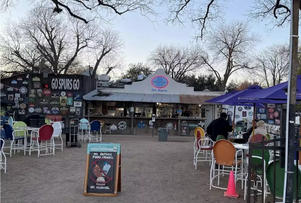 San Antonio's Friendly Spot hosting pint night and service-dog benefit this Friday