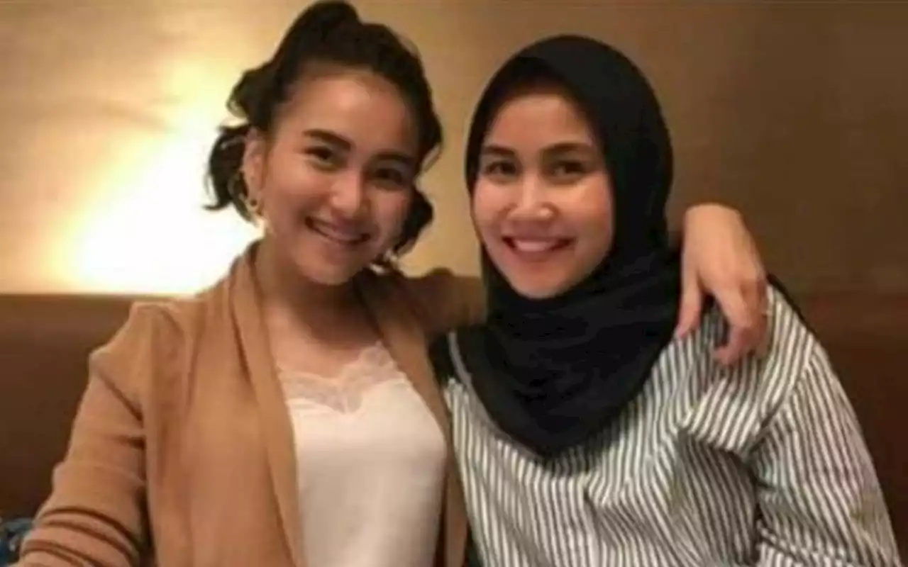 Wajah Plek Ayu Ting Ting, Foto Mimi Bertiga Raffi-Nagita Disindir Mirip Pacar Kaesang