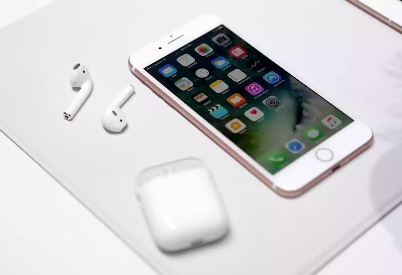 Texas parents sue Apple over AirPods, alleging Amber Alert damaged son’s hearing