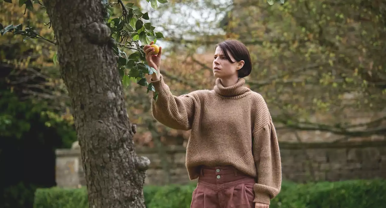 Jessie Buckley On Leading A24's Horror-Thriller 'Men'