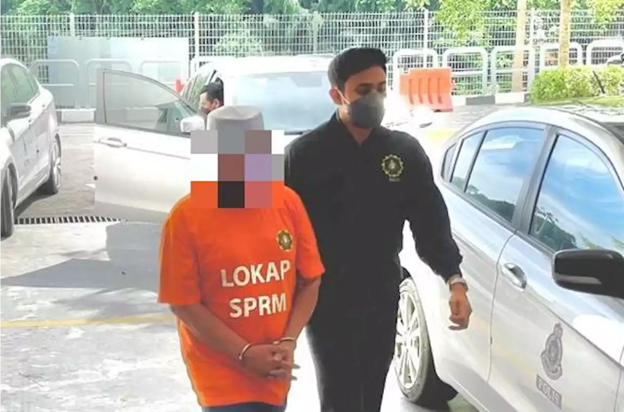 Datuk remanded for six days over probe into crude palm oil sales tax evasion case