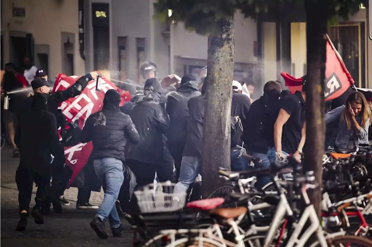 Protesters clash with police ahead of Davos WEF meeting