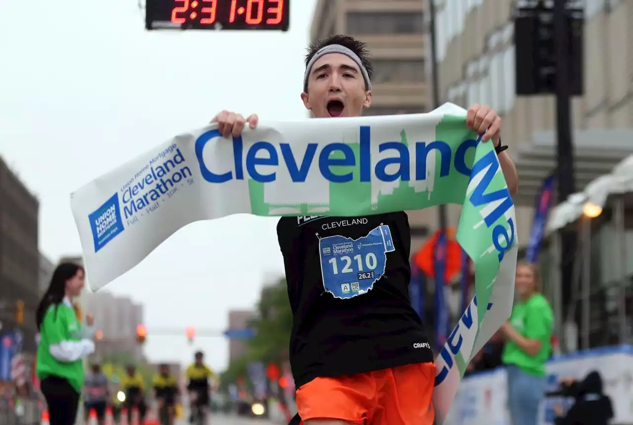 Jeremiah Fitzgerald wins the 2022 Cleveland Marathon, successfully defending his 2021 victory