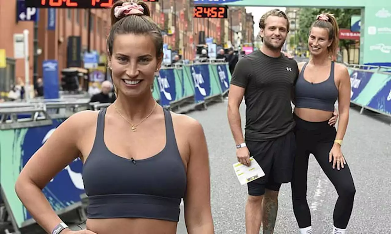 Ferne McCann bares her toned abs in lycra crop top in Manchester