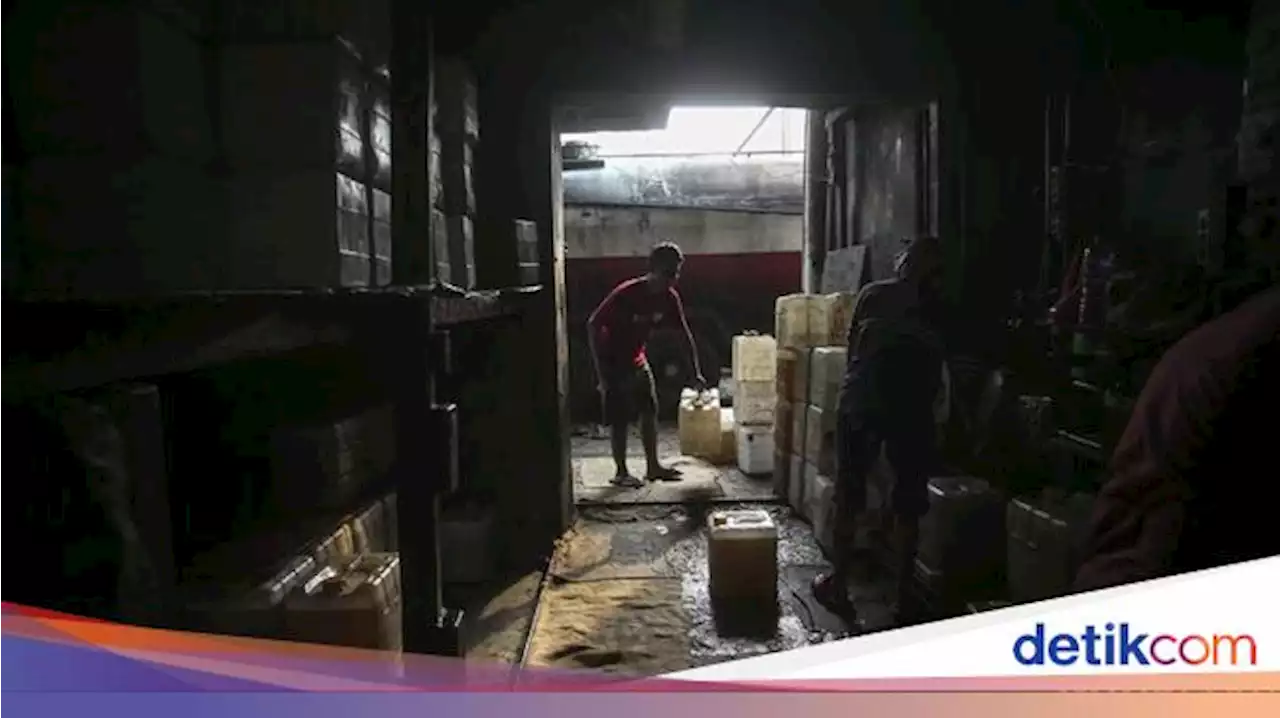 Modus Licik Beli Minyak Goreng Rp 14.000: Titip KTP ke Warung