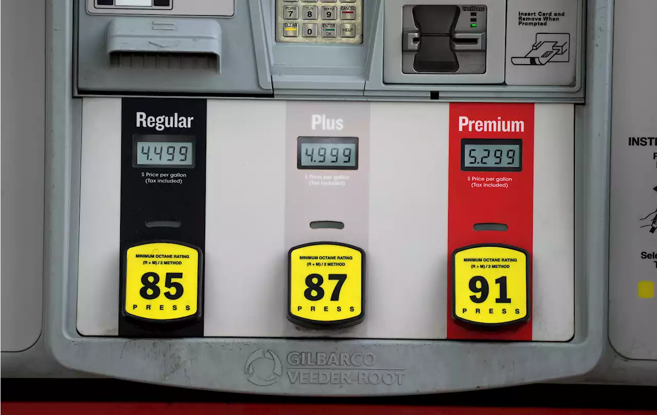 Average US Gasoline Price Jumps 33 Cents to $4.71 Per Gallon