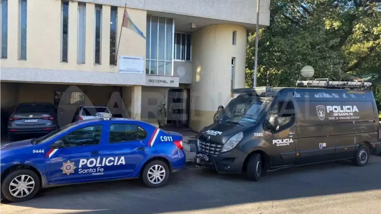 Santa Fe: investigaban una comisaría y se encontraron a un preso teniendo sexo