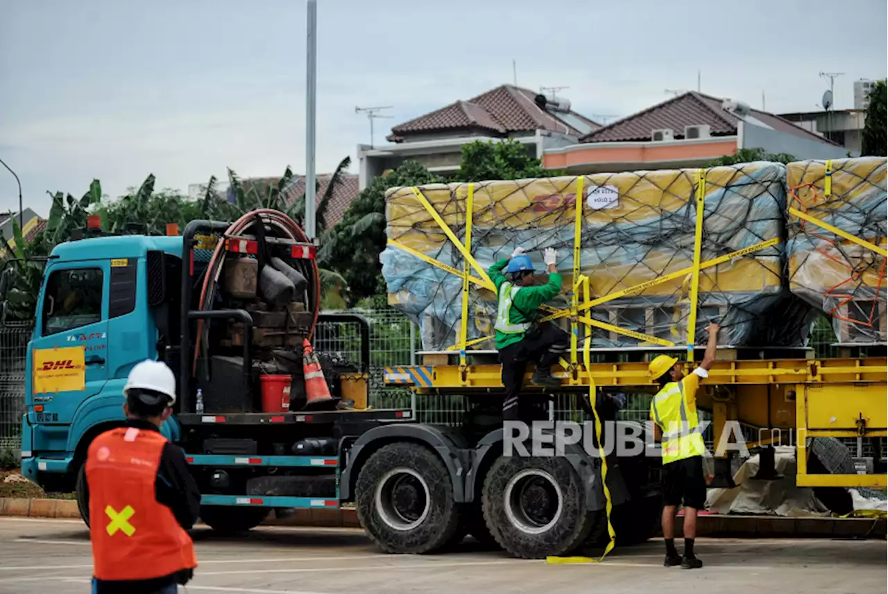 Sebanyak 22 Unit Mobil Formula E Telah Tiba di Jakarta |Republika Online