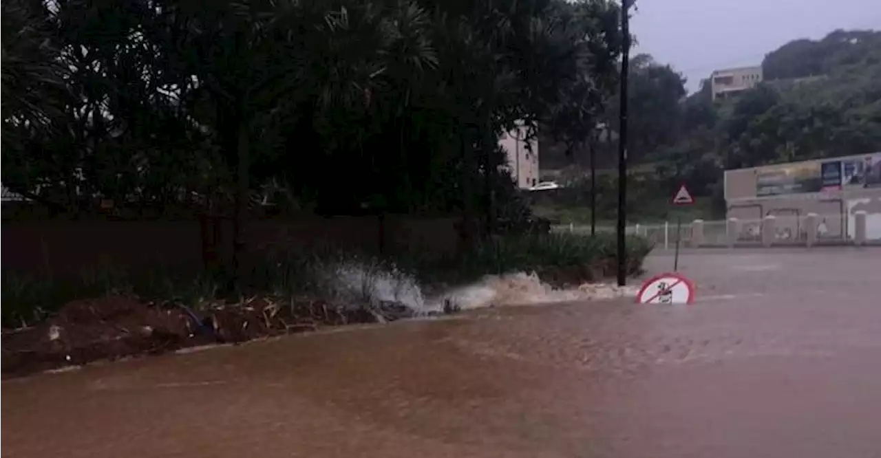 Several roads affected due to flooding in parts of KZN - SABC News - Breaking news, special reports, world, business, sport coverage of all South African current events. Africa's news leader.