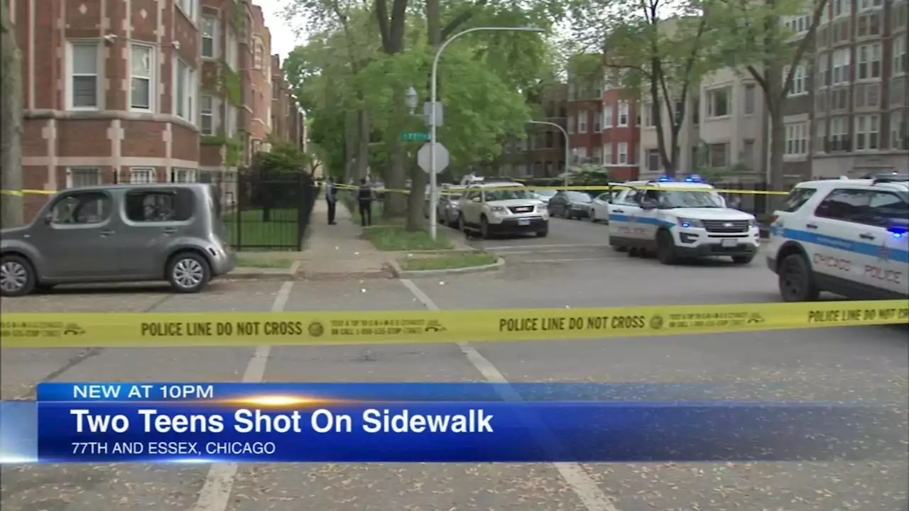 Teens, 16 and 13, wounded in South Shore shooting while walking down street, Chicago police say