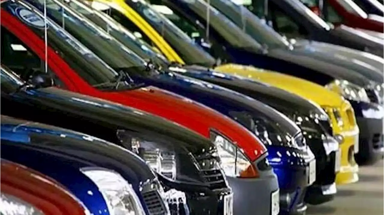 مصر تفاجئ تجار السيارات بقرار يمنع عودة الـ'أوفر برايس'