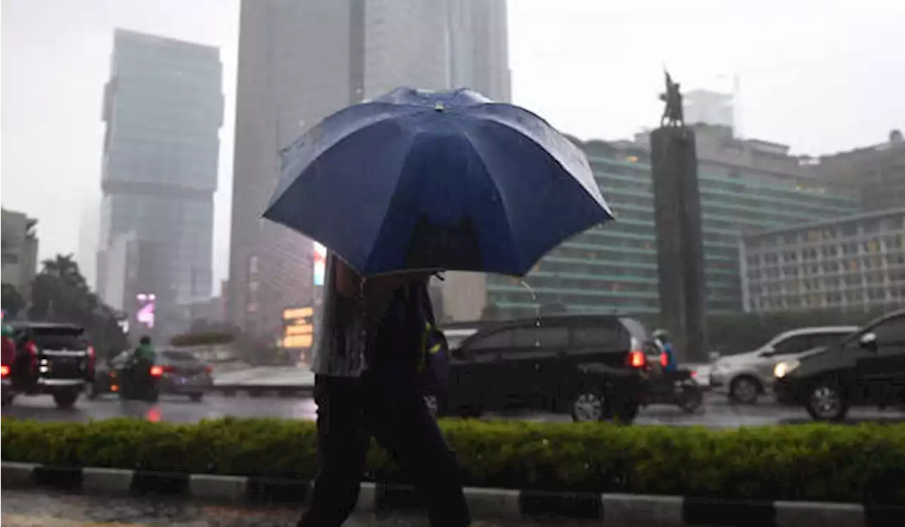 Prakiraan Cuaca: Jakarta Diguyur Hujan Siang hingga Malam