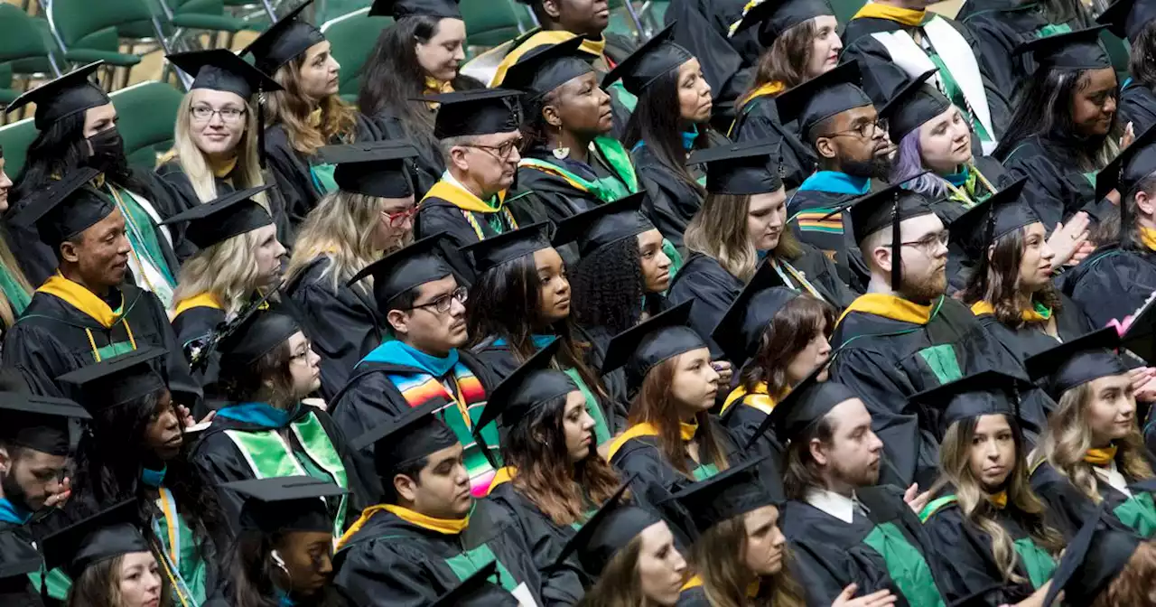 College degrees still pay off big-time for high school grads