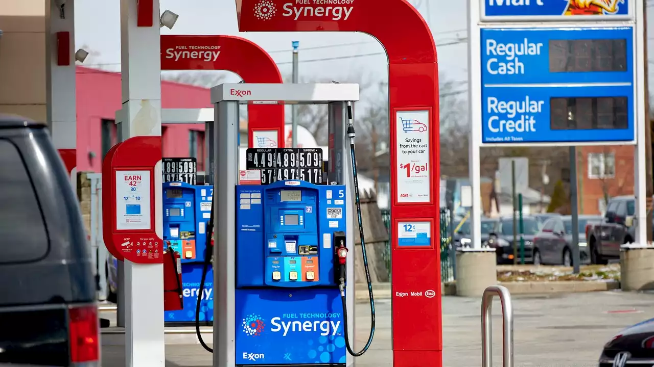 Average US gas price has jumped 33 cents in past 2 weeks