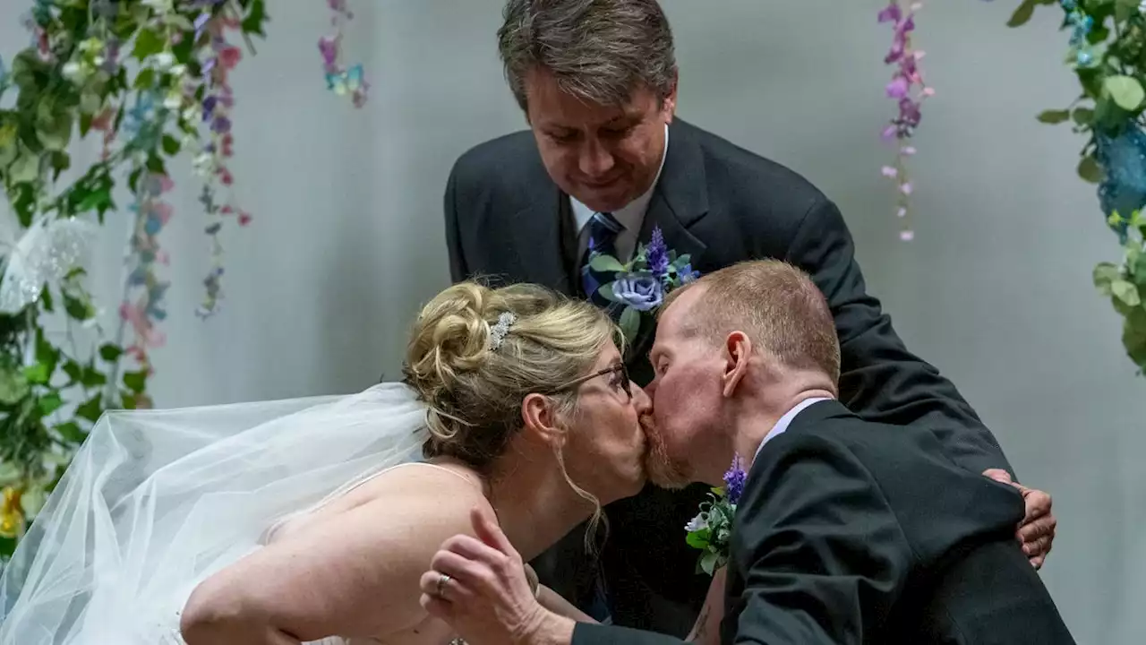 Marriage in the face of 'horrendous luck.' Fighting same fatal disease they say 'I do'