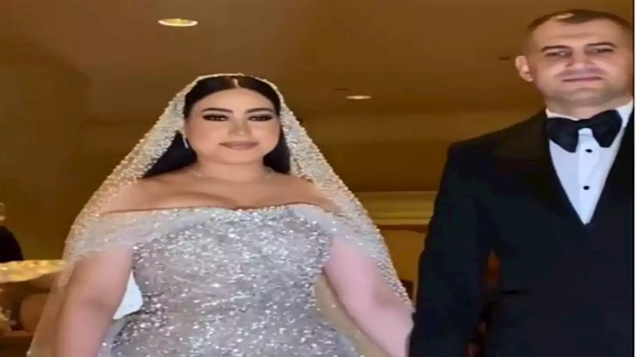 دينا تحيي حفل زفاف المطربة بوسي وهشام ربيع (فيديو)