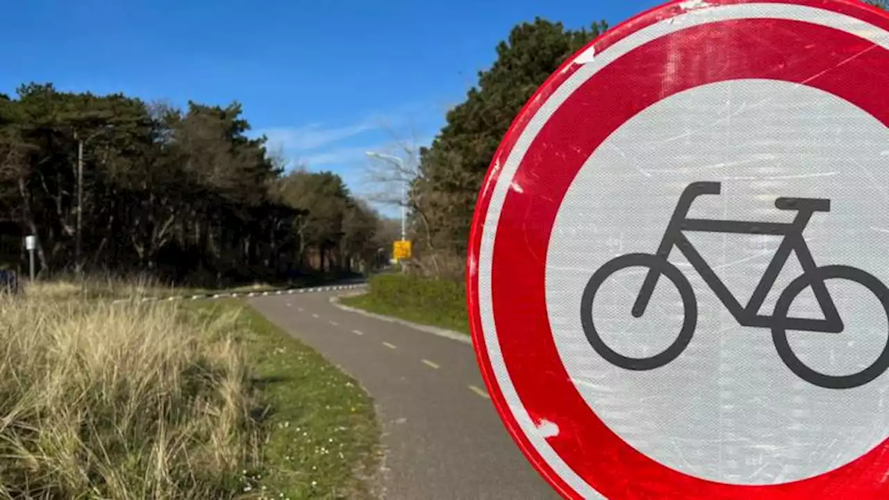 Tientallen gestolen verkeersborden terug op Terschelling