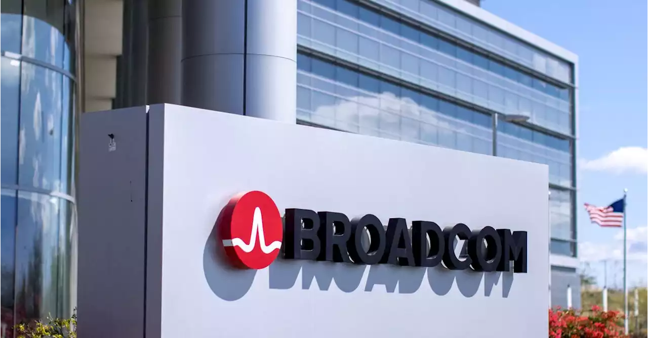 Broadcom in talks to buy VMware