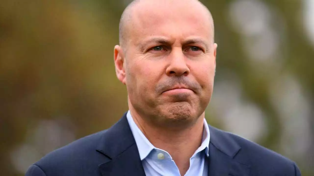 Josh Frydenberg concedes in Kooyong, AEC says Labor leading in majority of seats