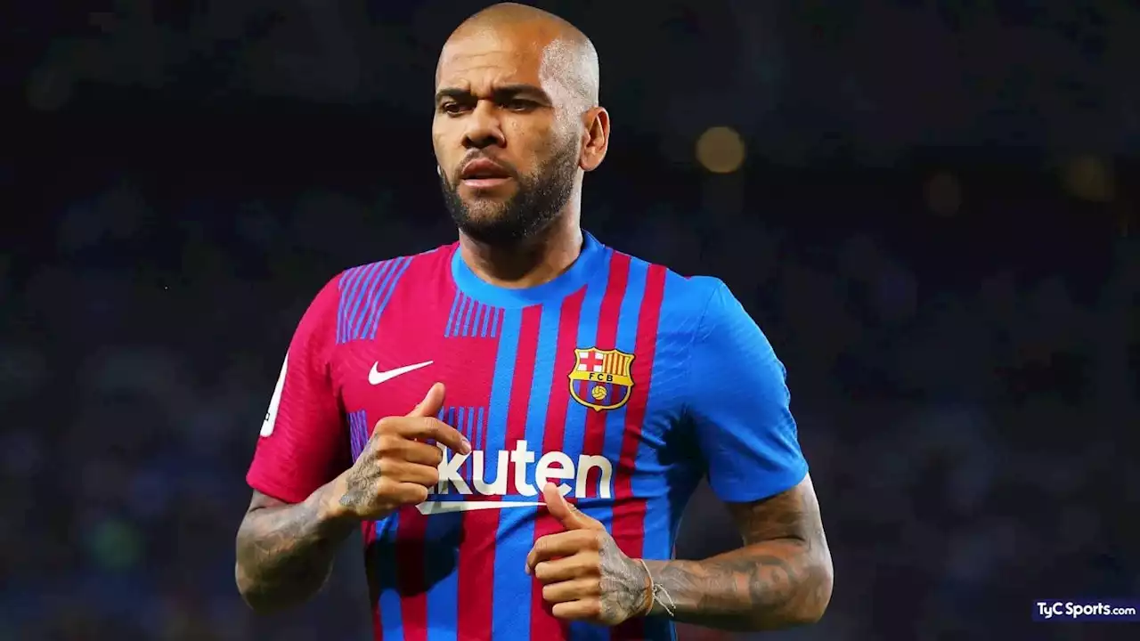 La frase de Dani Alves sobre su futuro que hizo ruido en Barcelona - TyC Sports