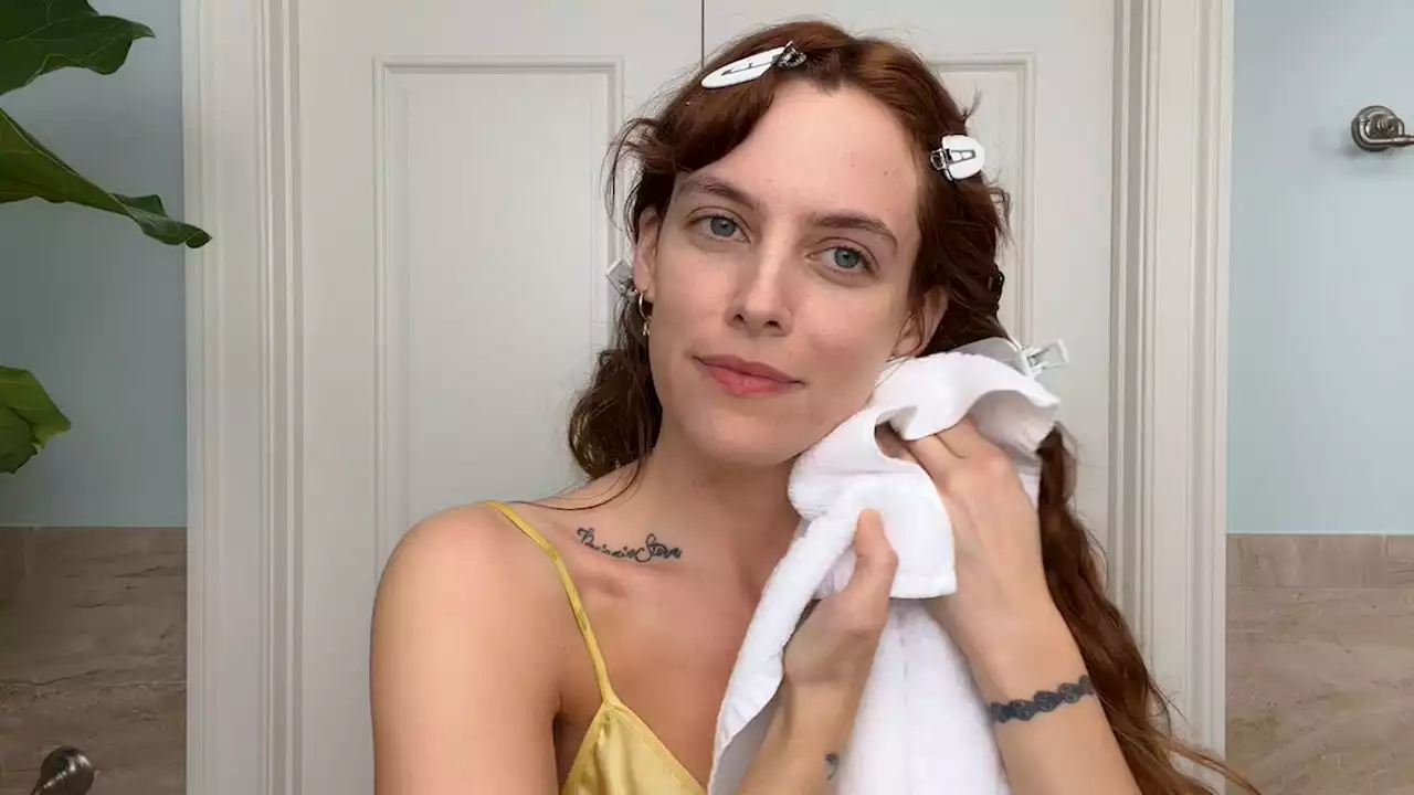 Riley Keough's Guide to Glowing Skin and No-Makeup Makeup