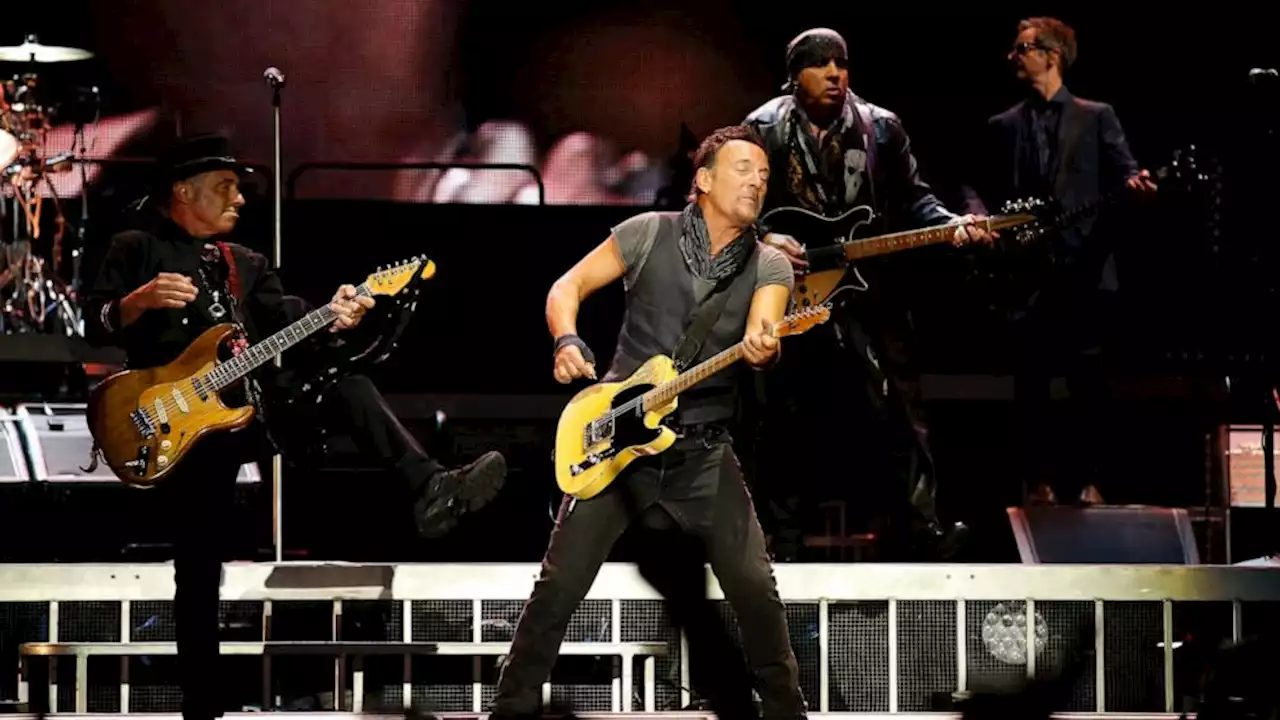 Bruce Springsteen and E Street Band to tour in US, Europe