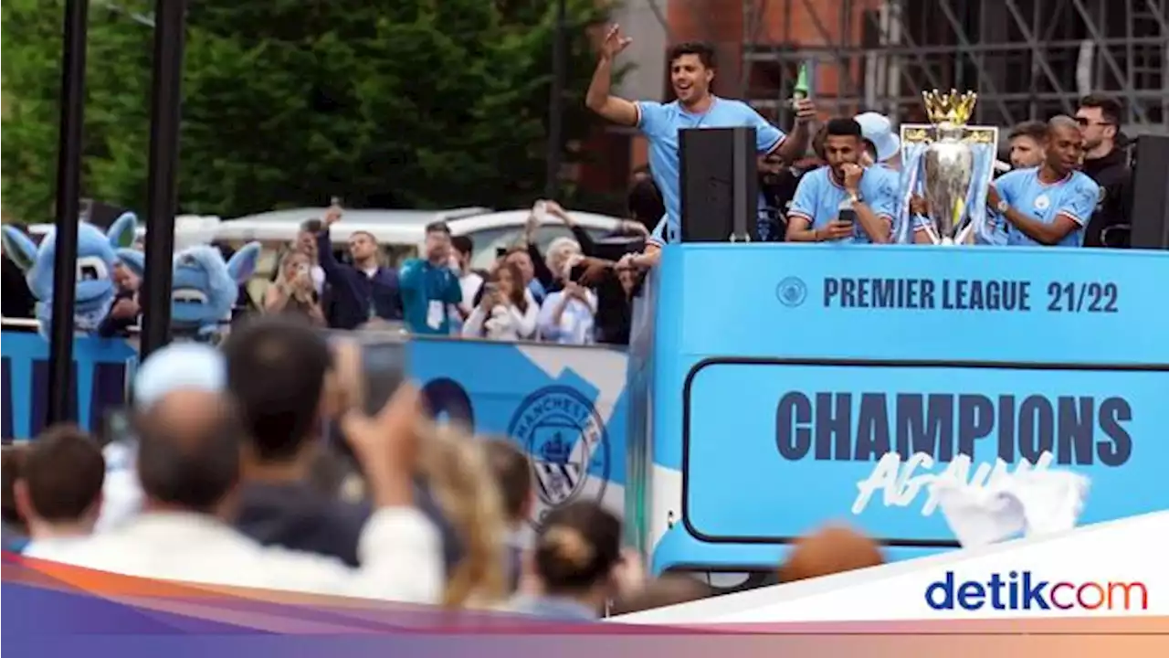 Bravo! Foto Parade Juara Manchester City