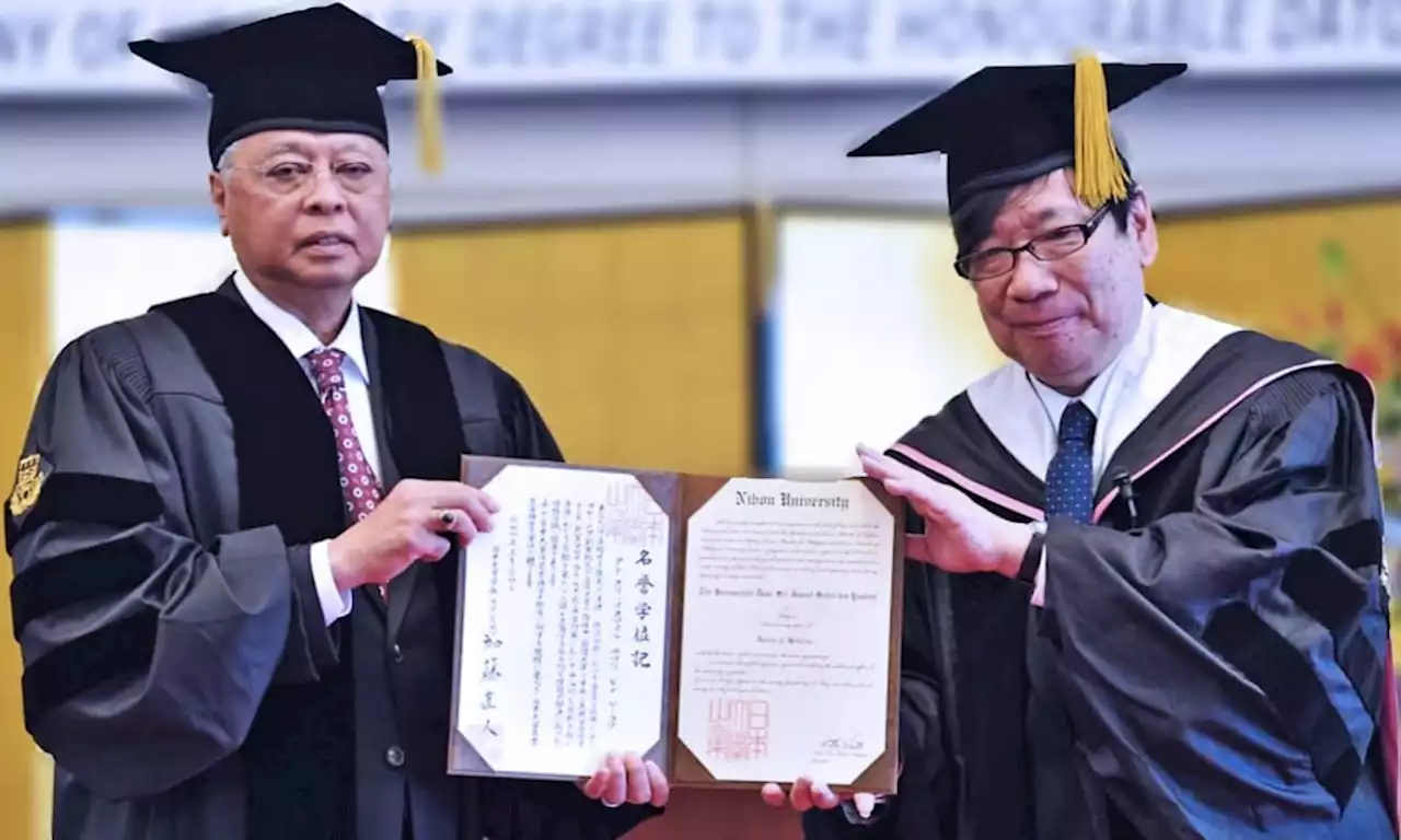 Ismail Sabri receives honorary doctorate in medicine from Nihon university