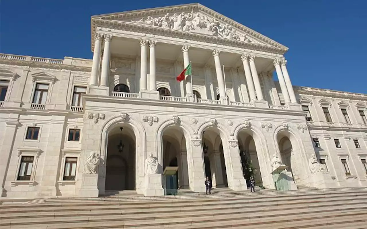 Do subsídio de desemprego à Função Pública, foi assim o primeiro dia de votações do OE