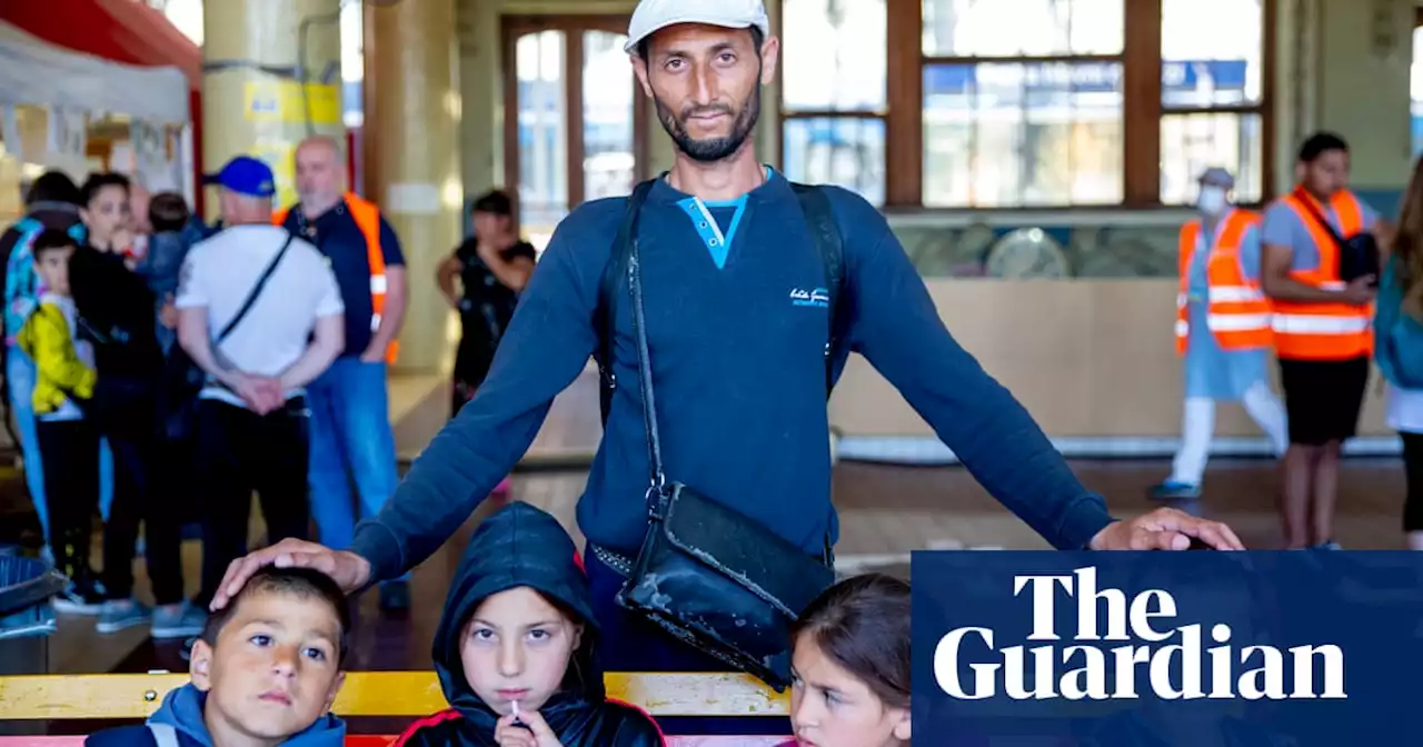 ‘They won’t accept us’: Roma refugees forced to camp at Prague train station