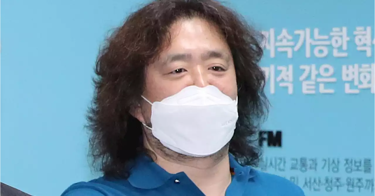 김어준 '입'에 TBS 직원들 성과급 깎이나? 법정 제재에 촉각