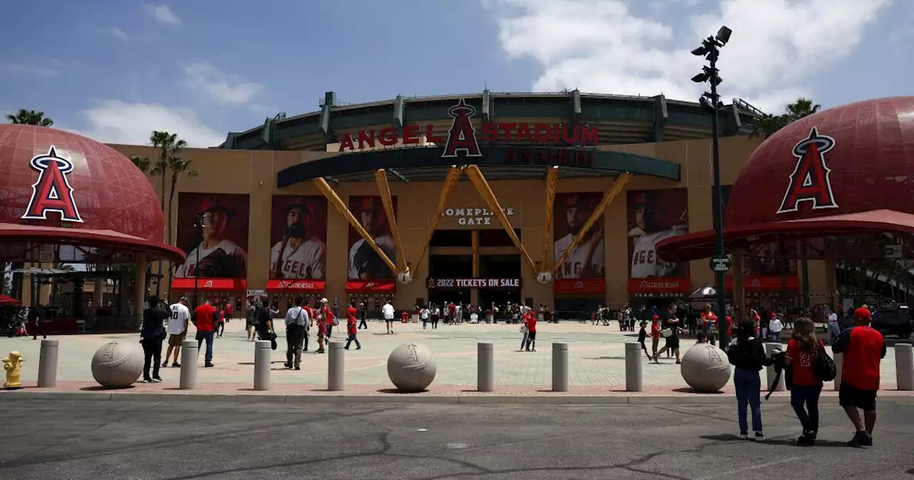 Anaheim City Council Votes To Void Angel Stadium Deal