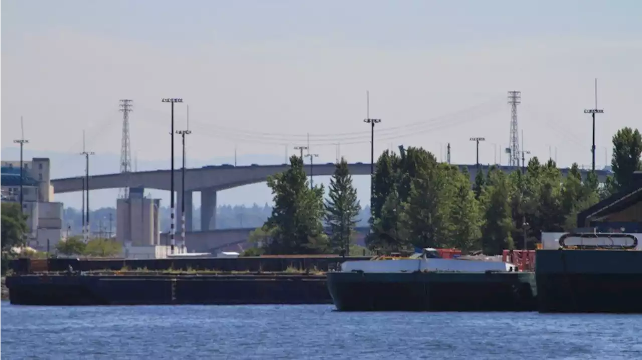 Concrete strike’s impact on West Seattle Bridge timeline unclear as SDOT makes final pours