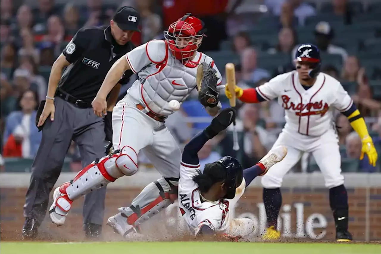 Braves walk off to 6-5 win after Bryce Harper gave Phillies the lead in the top of the ninth