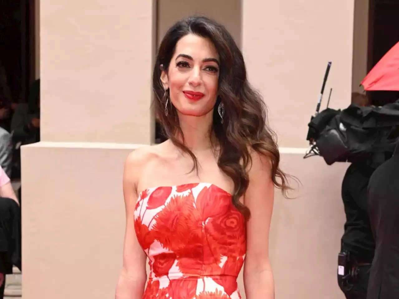 Amal Clooney Was Effortlessly Gorgeous in a Strapless Dress & White Pumps at This Rare Red Carpet Event