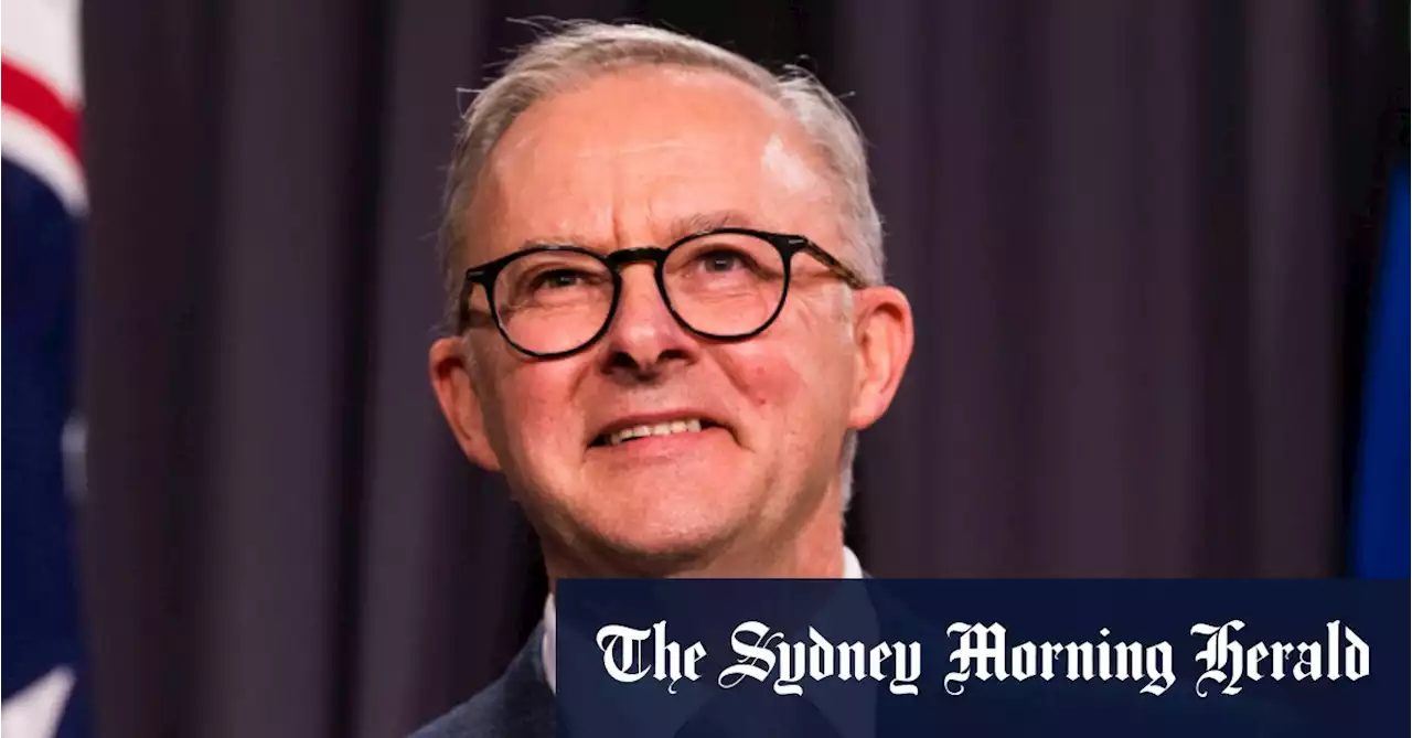 Albanese calls national cabinet meeting, states push new PM on health system crisis
