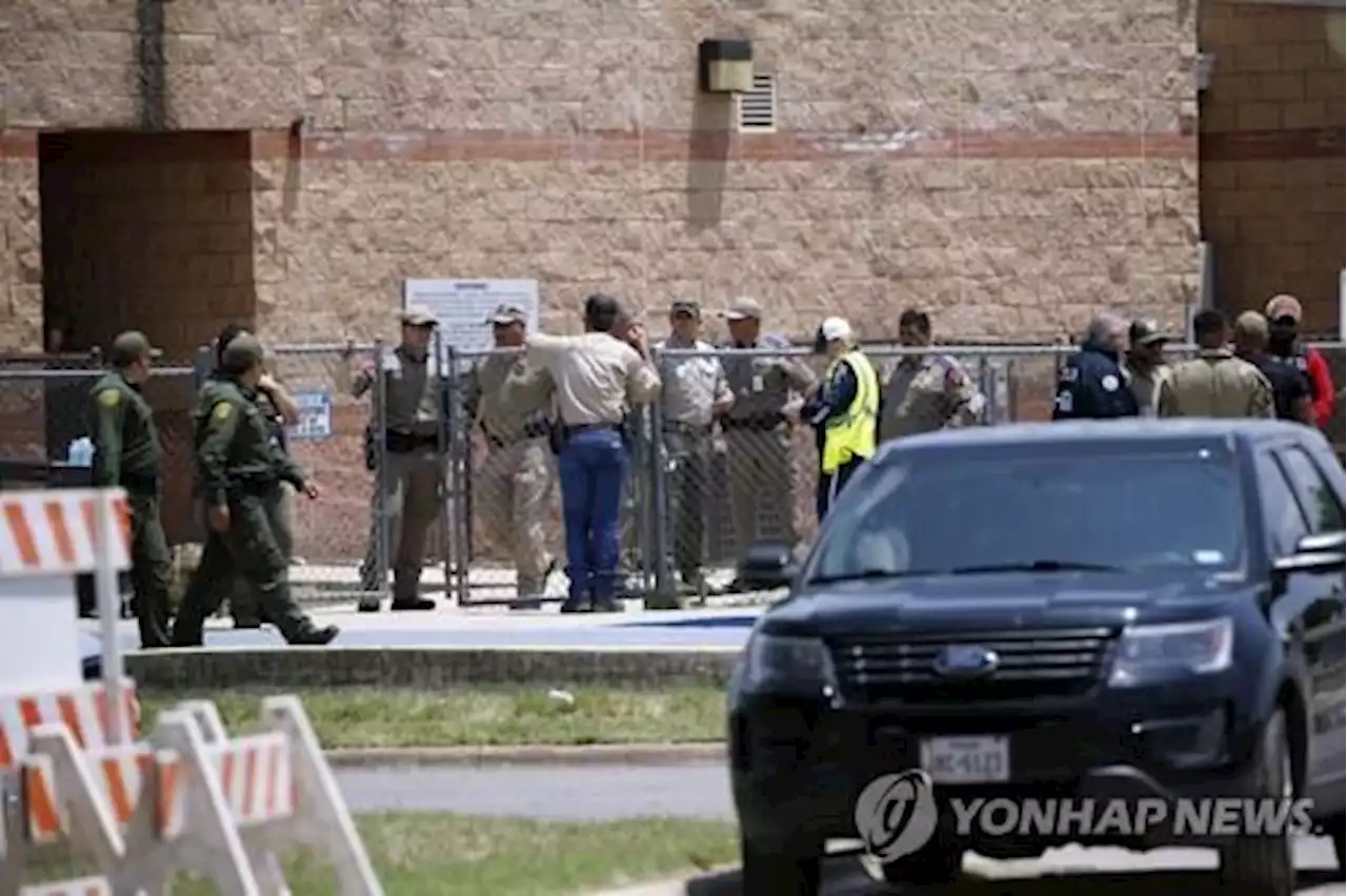 美 초등학교 총기난사 참사…어린이 14명 등 15명 사망(종합2보) | 연합뉴스