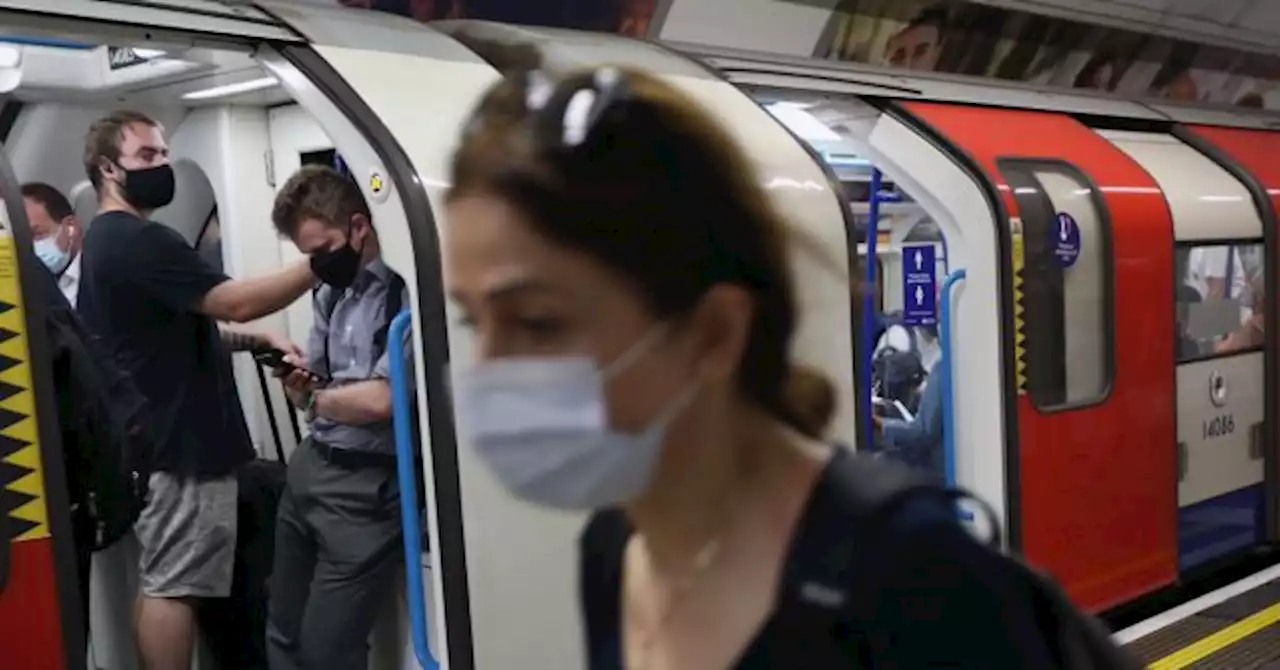 4,000 People Fined for Not Wearing Masks on London's Public Transport