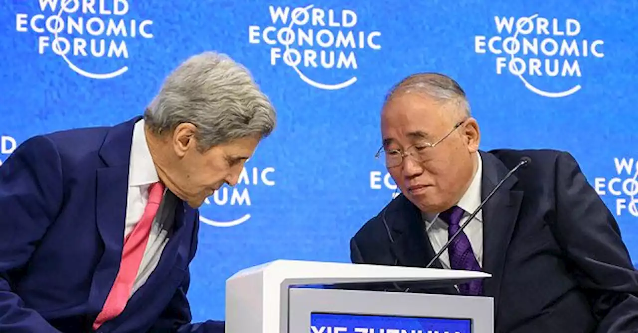 John Kerry Hobnobs with Chinese Officials at Davos