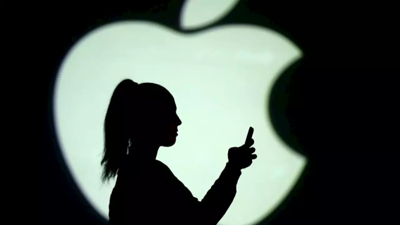 US Bill would bar Google, Apple from hosting apps that accept China's digital yuan
