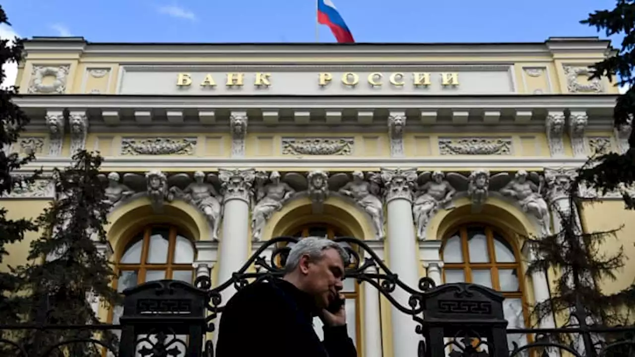 Russia's central bank cuts key interest rate to 11%, citing decreased stability risks