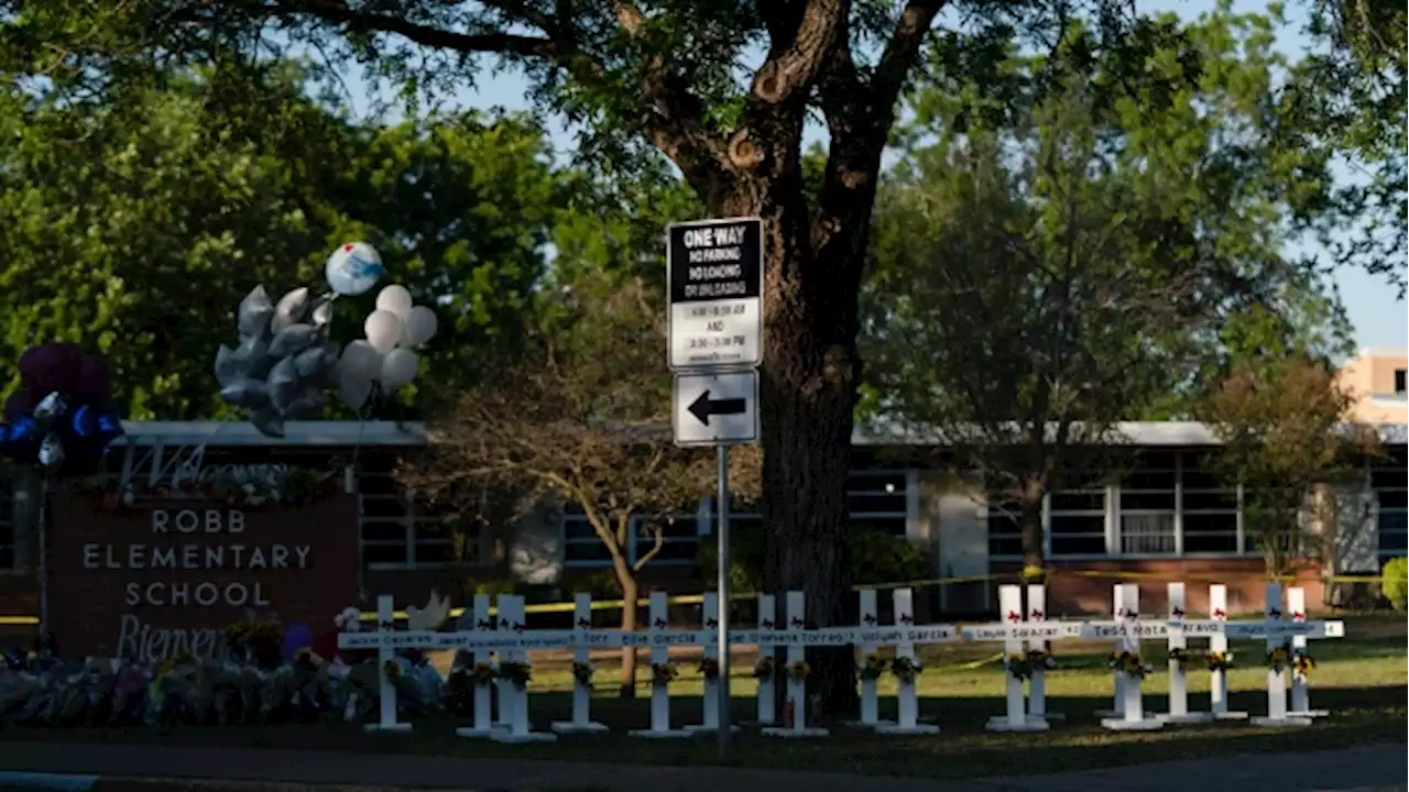 Police: Texas gunman was inside the school for over an hour