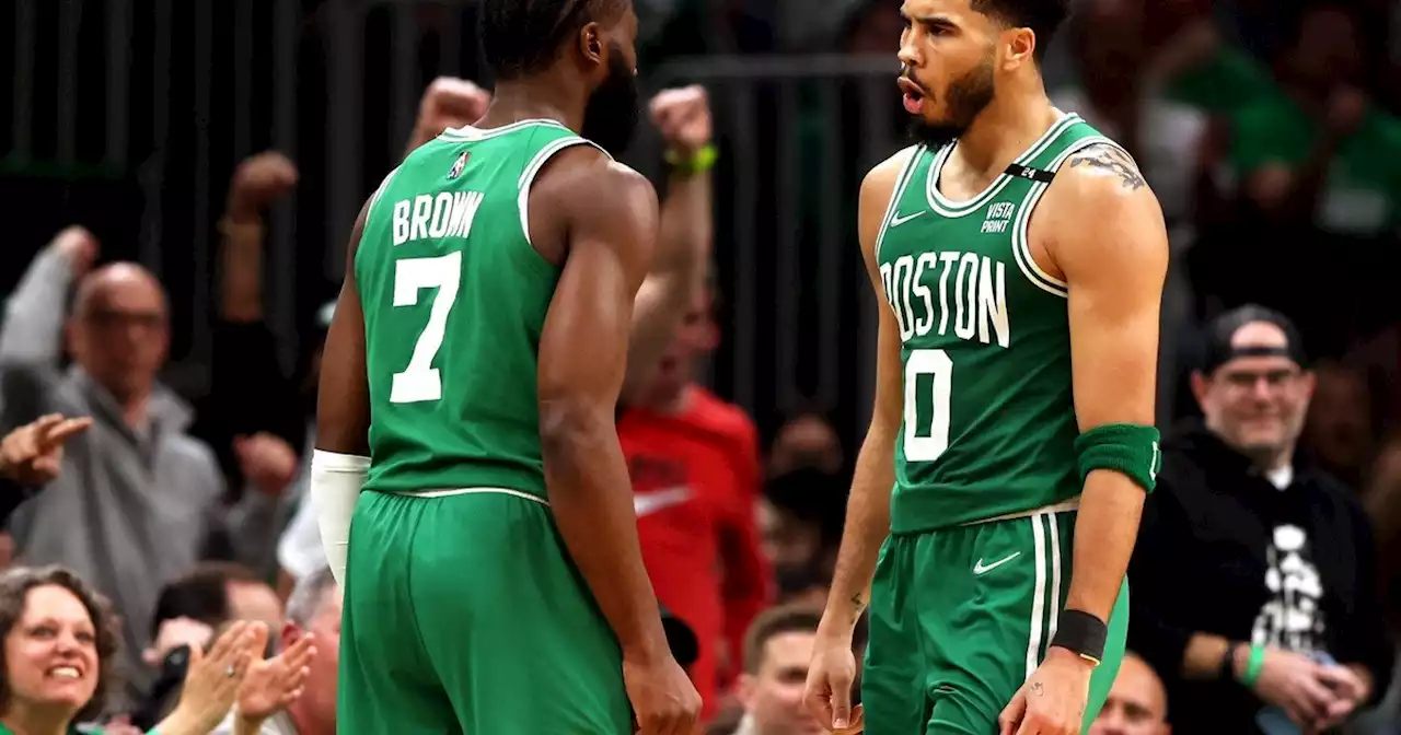 Brown y Tatum pusieron a los Celtics a un paso de la final de la NBA