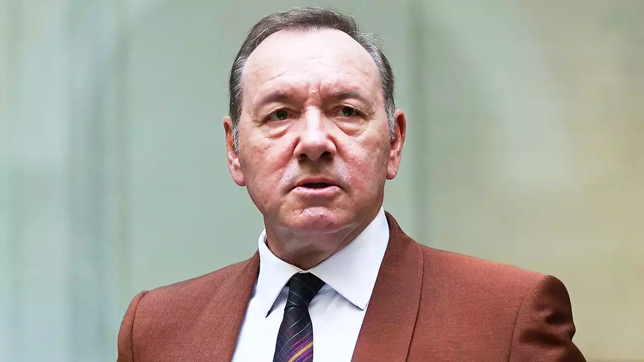 Kevin Spacey Charged With 4 Counts of Sexual Assault in UK